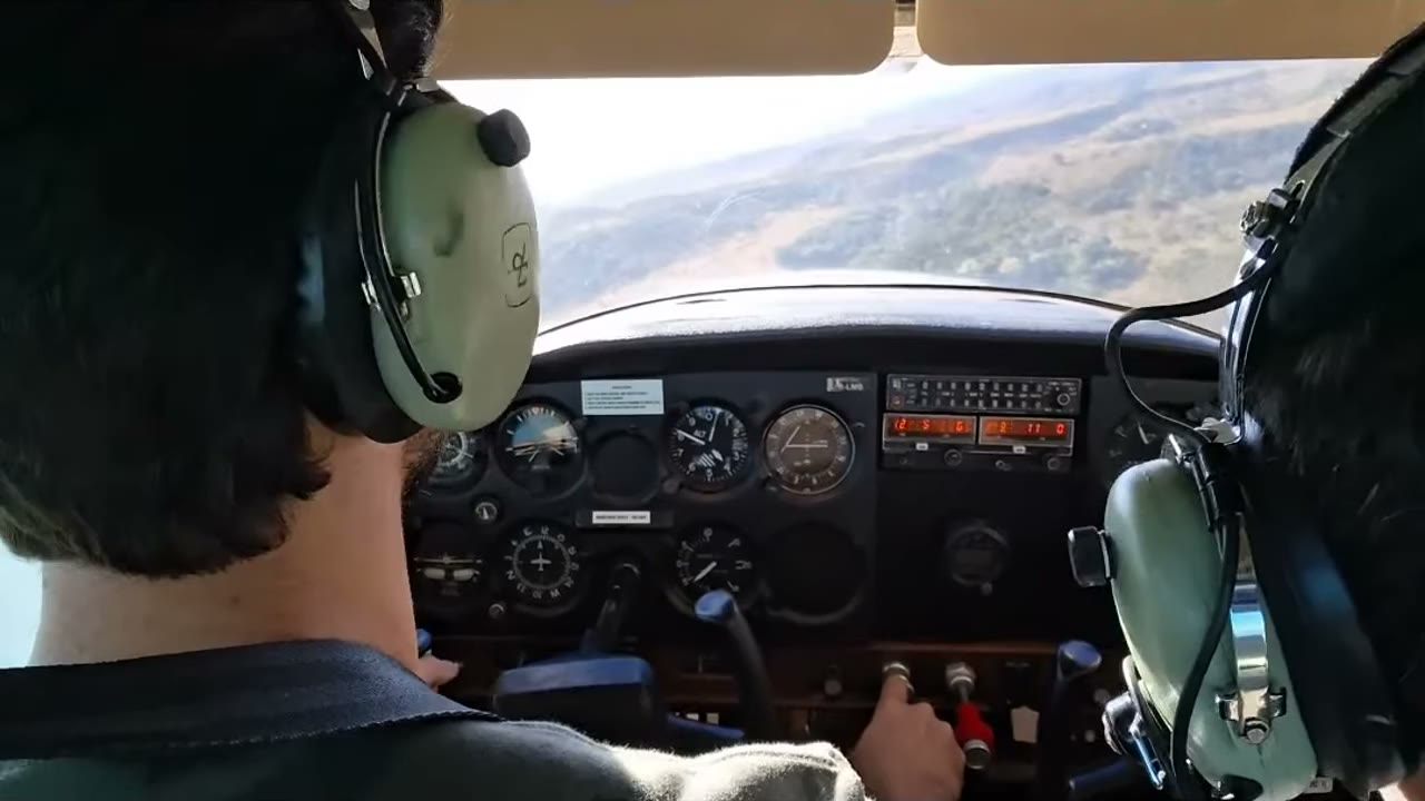 Voo de instrução da Filipex Aviation em Botelho